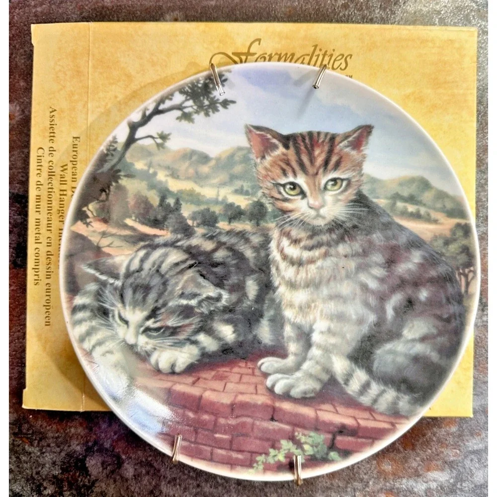 NEW Formalities by Baum Bros. Cat Collector Plate Set – Set of 4 - Wall Hangers